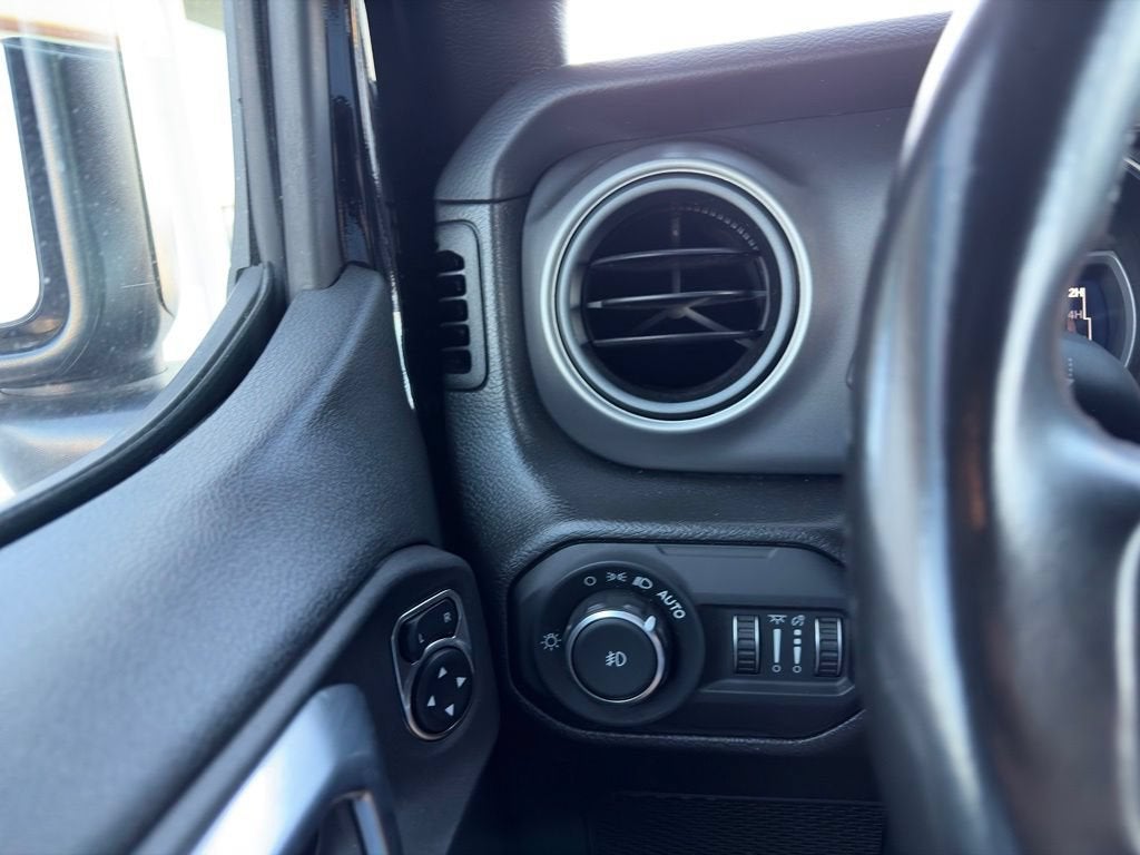 2022 Jeep Wrangler Unlimited Willys 4x4