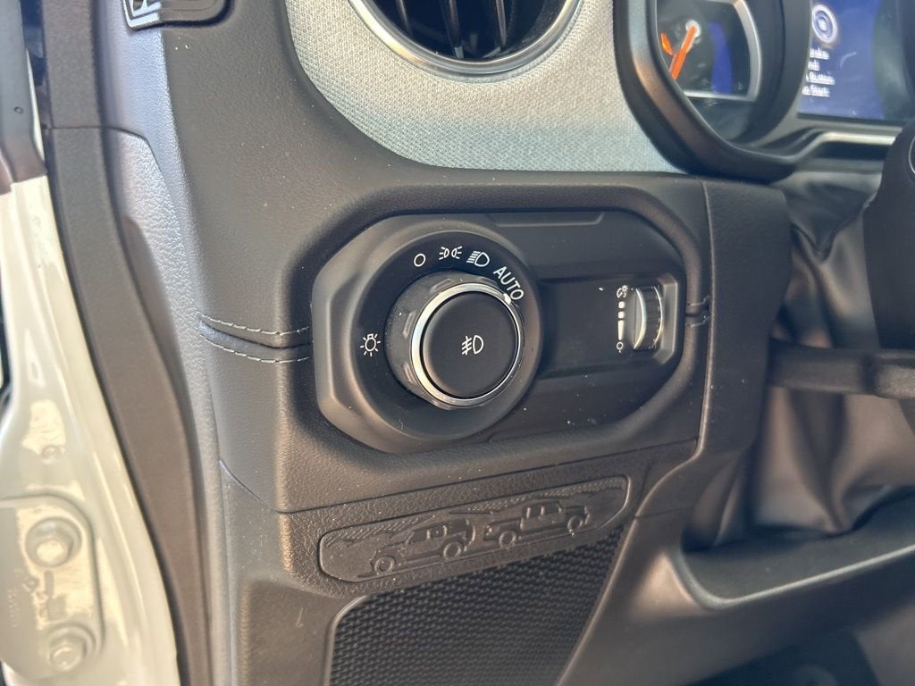 2024 Jeep Wrangler 4-Door Sahara 4x4