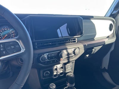 2024 Jeep Wrangler 4-Door Sahara 4x4