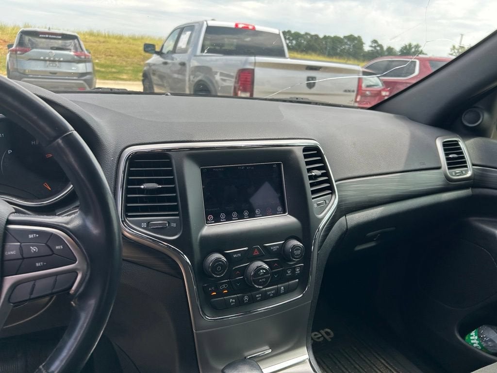 2021 Jeep Grand Cherokee Laredo E 4x2