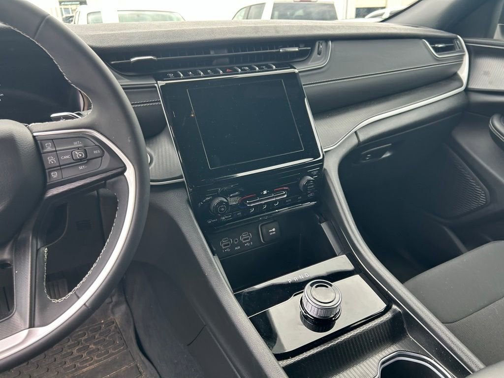 2025 Jeep Grand Cherokee Laredo X 4x2