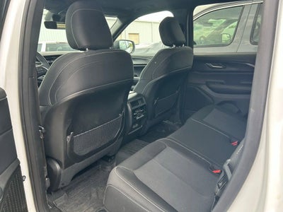2025 Jeep Grand Cherokee Laredo X 4x2