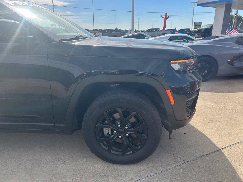 2025 Jeep Grand Cherokee Altitude 4x4