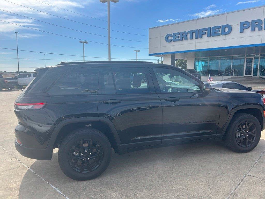 2025 Jeep Grand Cherokee Altitude 4x4