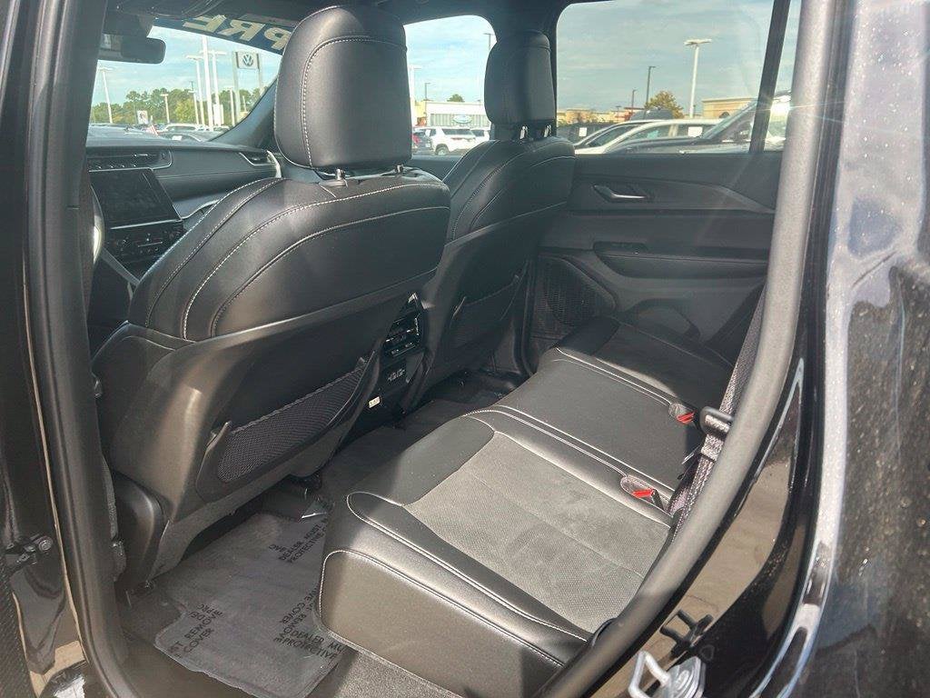 2025 Jeep Grand Cherokee Altitude 4x4