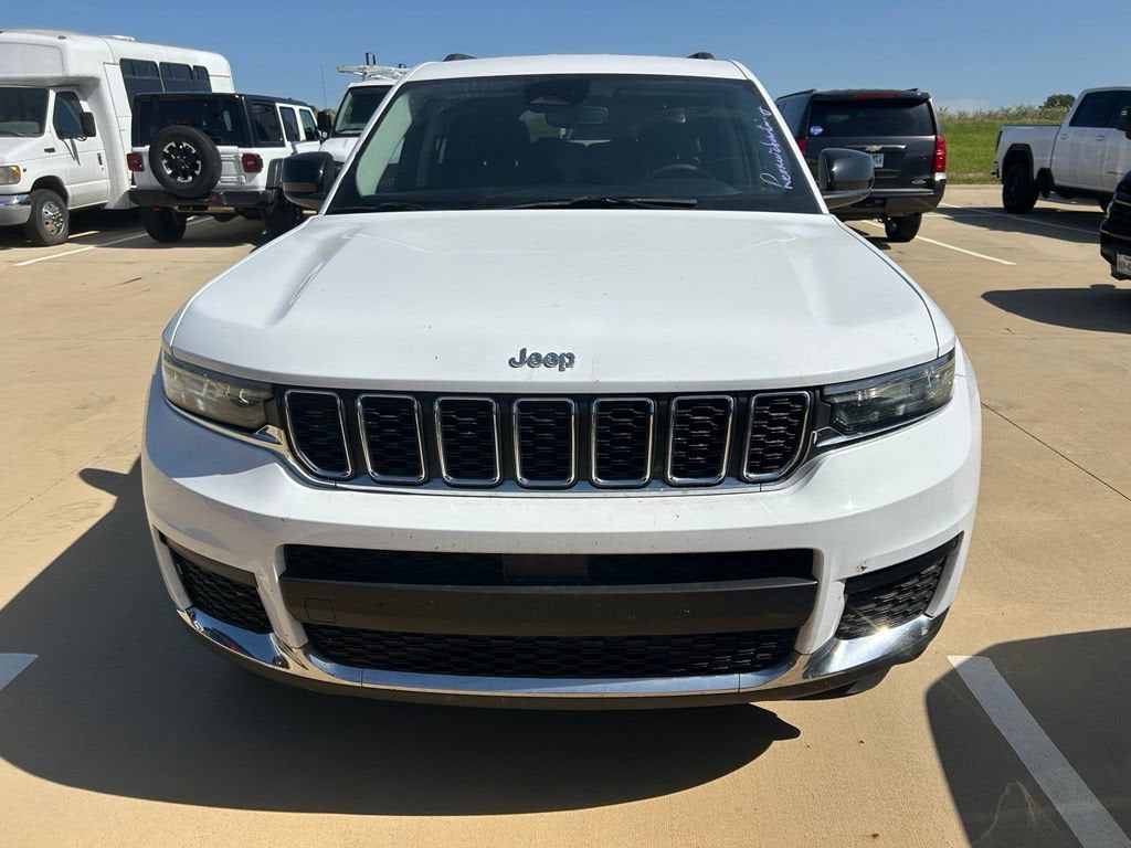 2023 Jeep Grand Cherokee L Laredo 4x2