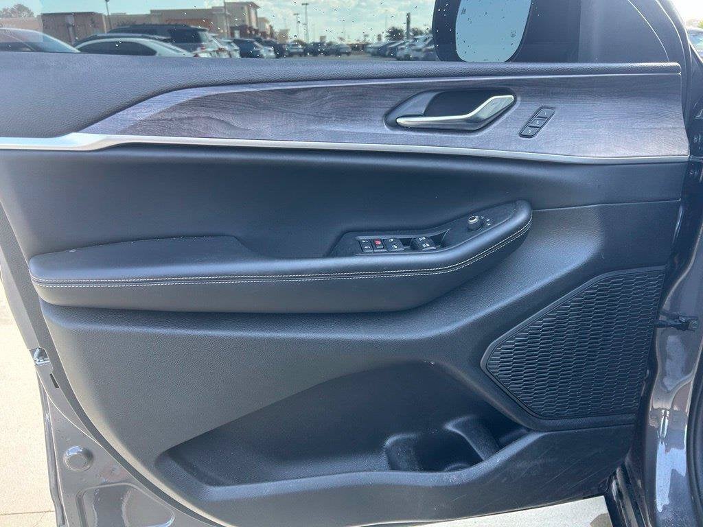 2024 Jeep Grand Cherokee L Limited 4x2