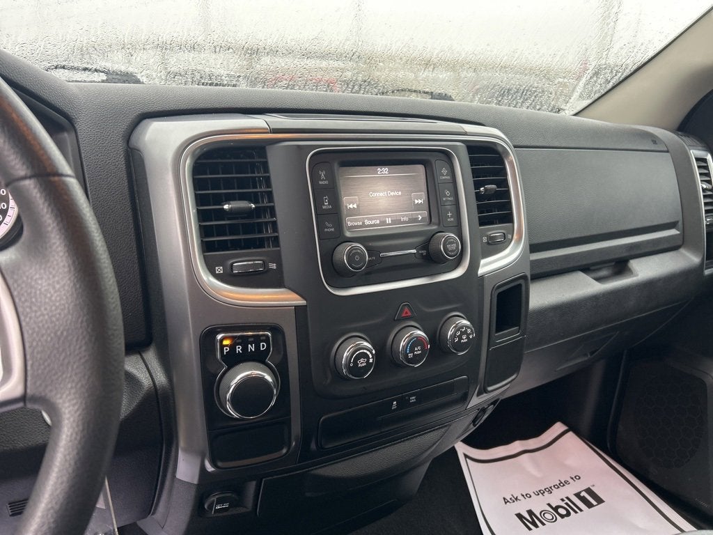 2024 RAM 1500 Classic SLT Quad Cab 4x2 6'4" Box