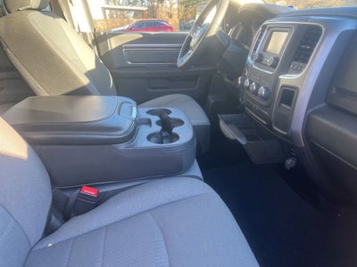 2024 RAM 1500 Classic SLT Quad Cab 4x2 6'4" Box