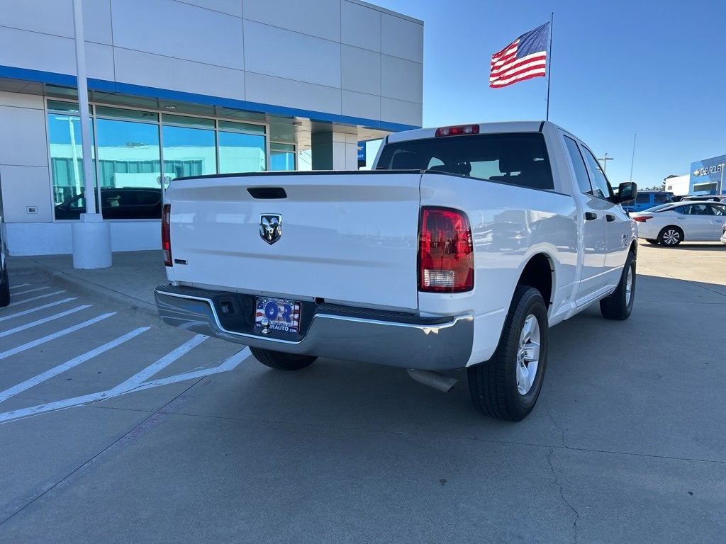 2024 RAM 1500 Classic SLT Quad Cab 4x2 6'4" Box