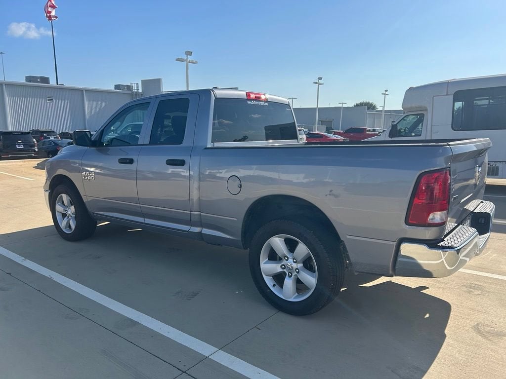 2024 RAM 1500 Classic SLT Quad Cab 4x2 6'4" Box