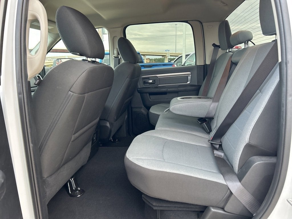 2023 RAM 1500 Classic SLT Crew Cab 4x2 5'7" Box