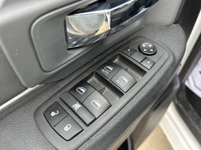 2023 RAM 1500 Classic SLT Crew Cab 4x2 5'7" Box