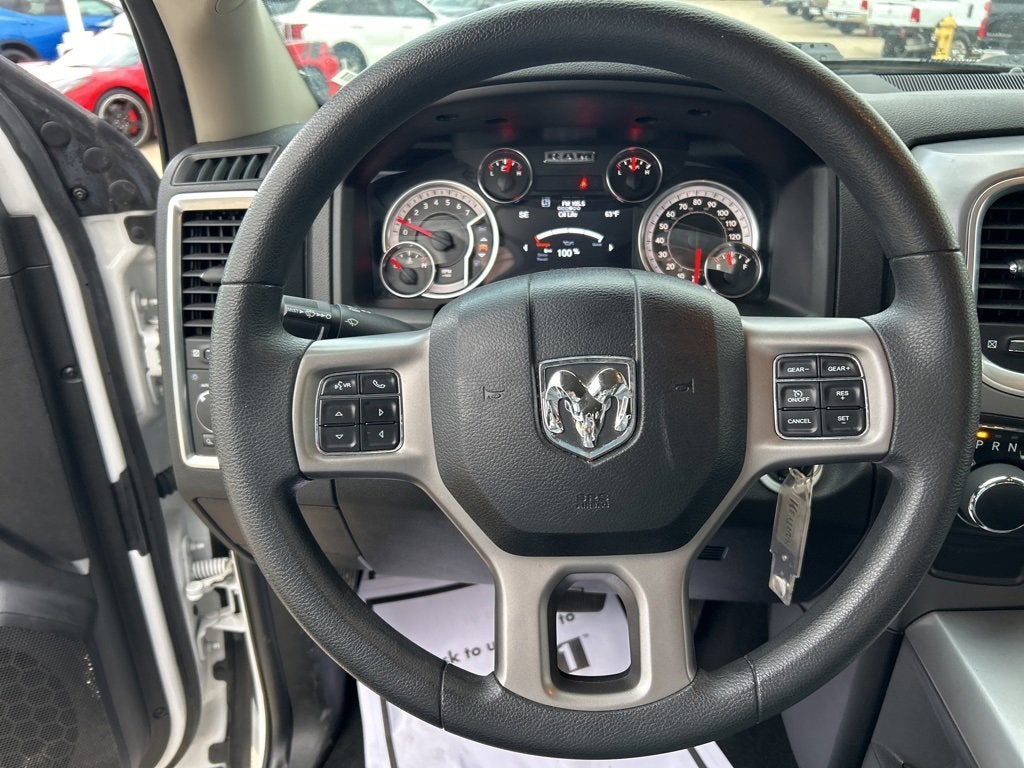 2023 RAM 1500 Classic SLT Crew Cab 4x2 5'7" Box