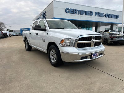 2023 RAM 1500 Classic SLT Crew Cab 4x2 5'7" Box