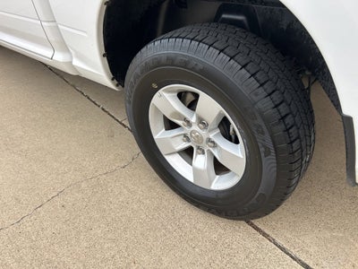 2023 RAM 1500 Classic SLT Crew Cab 4x2 5'7" Box