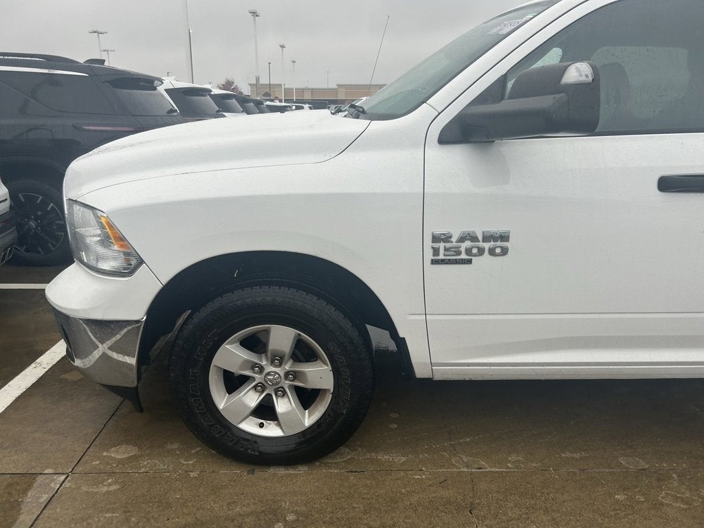 2023 RAM 1500 Classic SLT Crew Cab 4x2 5'7" Box