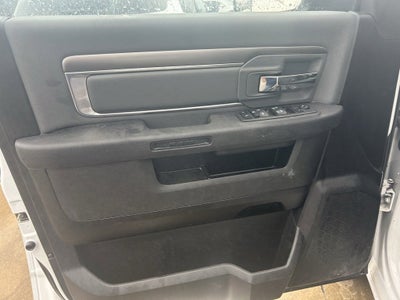 2023 RAM 1500 Classic SLT Crew Cab 4x2 5'7" Box