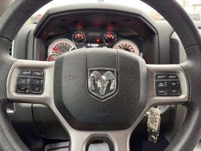 2023 RAM 1500 Classic SLT Crew Cab 4x2 5'7" Box