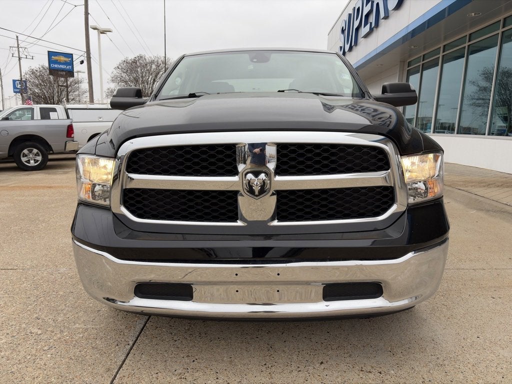 2023 RAM 1500 Classic SLT Crew Cab 4x2 5'7" Box