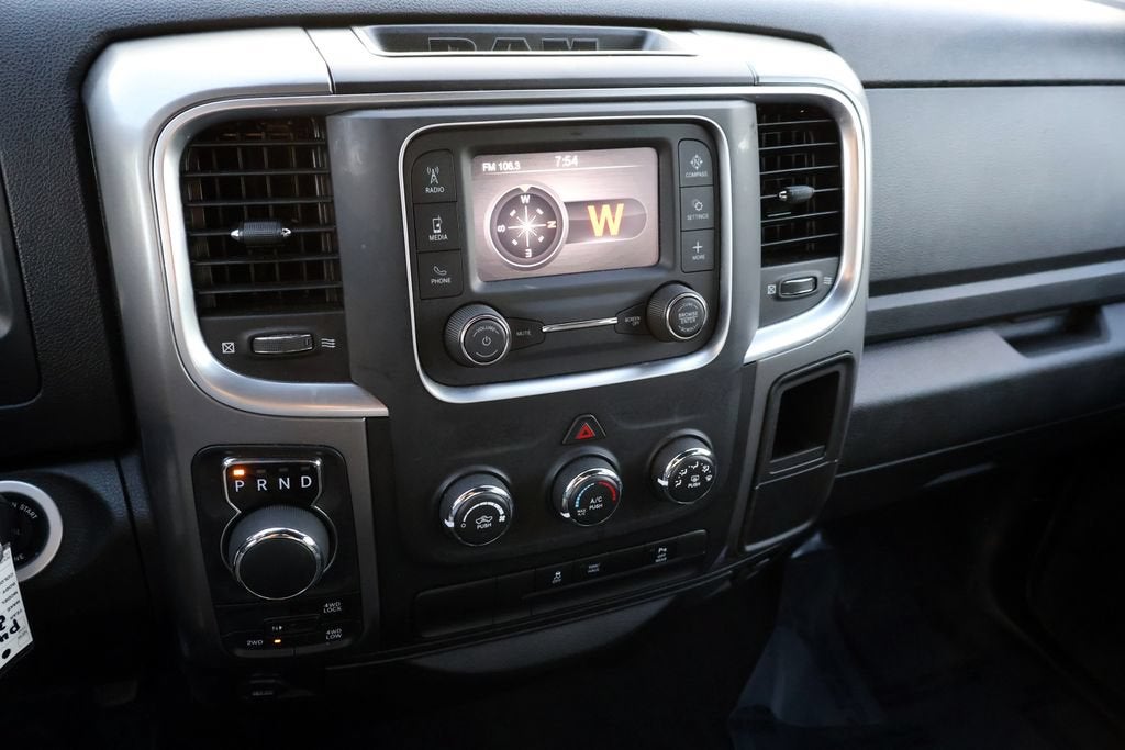 2024 RAM 1500 Classic Warlock Crew Cab 4x4 5'7" Box