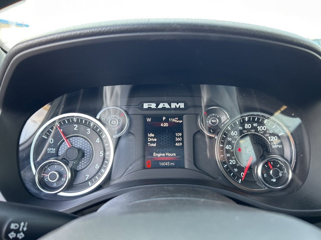 2025 RAM 1500 Tradesman Crew Cab 4x2 5'7" Box