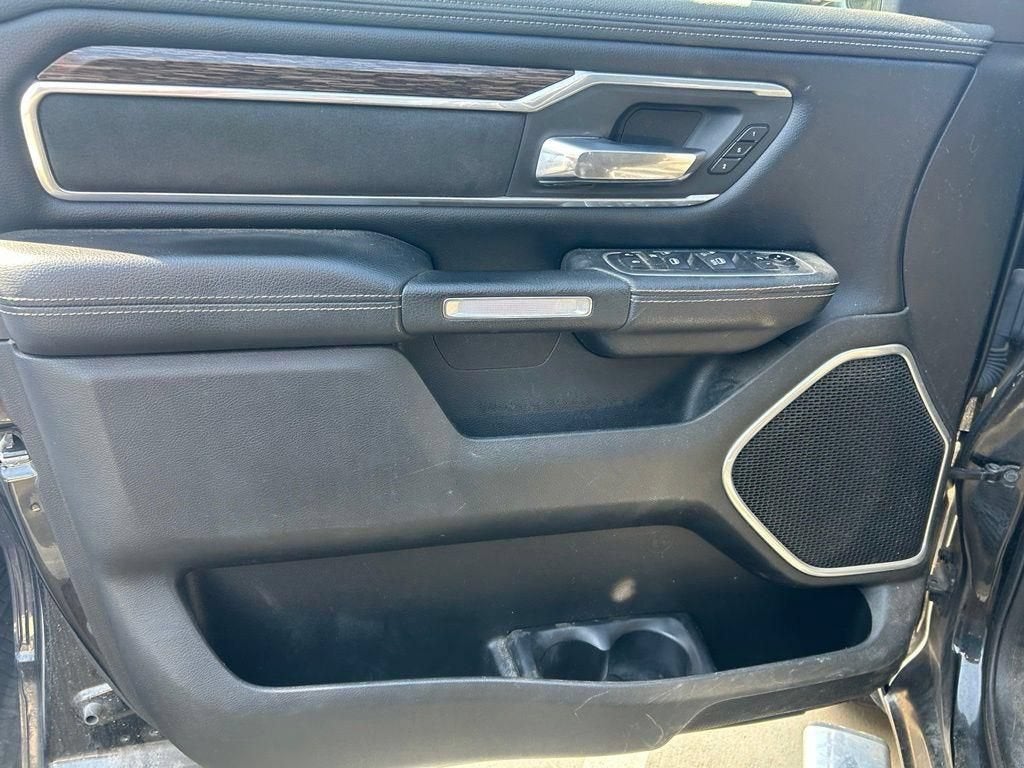 2020 RAM 1500 Laramie Crew Cab 4x2 5'7" Box