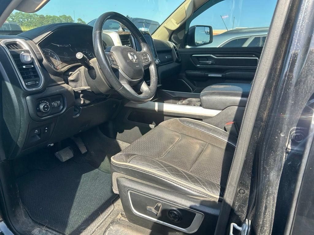 2020 RAM 1500 Laramie Crew Cab 4x2 5'7" Box
