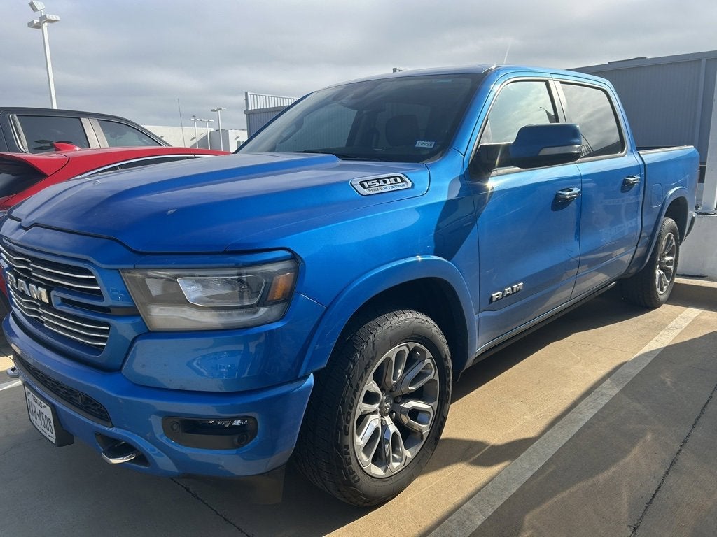 2022 RAM 1500 Laramie Crew Cab 4x2 5'7" Box