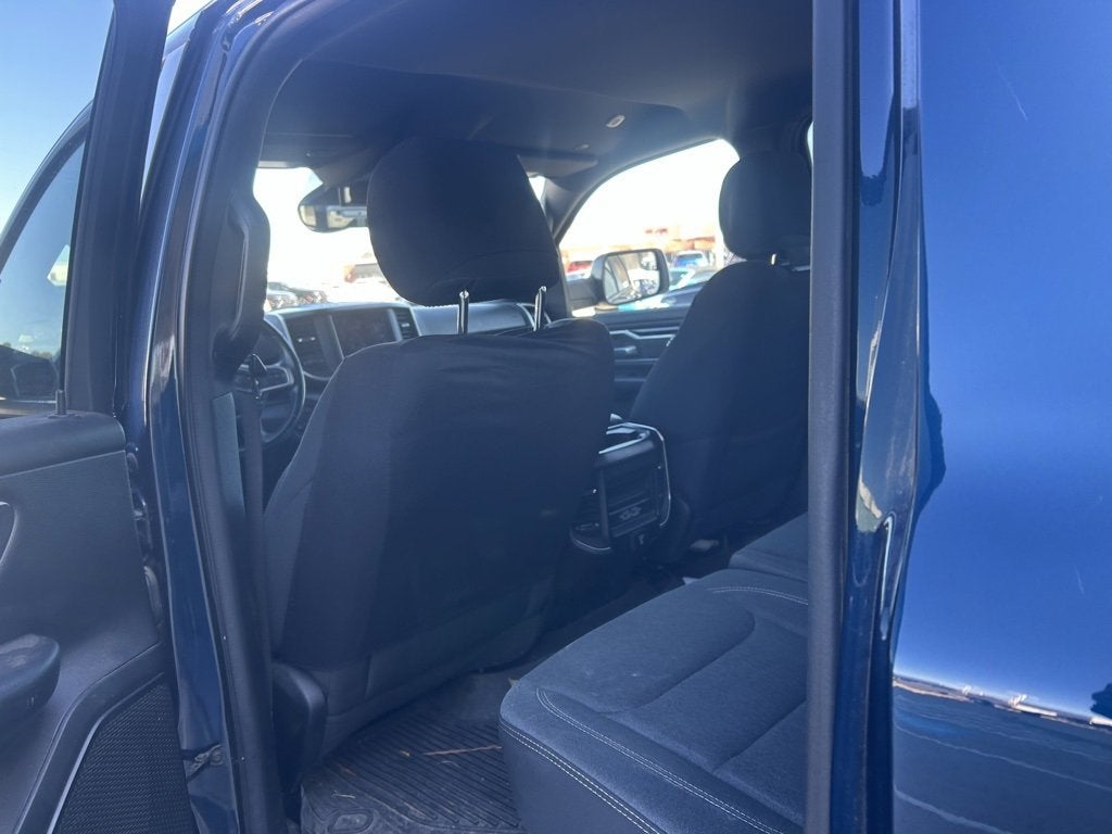 2022 RAM 1500 Big Horn Crew Cab 4x4 5'7" Box