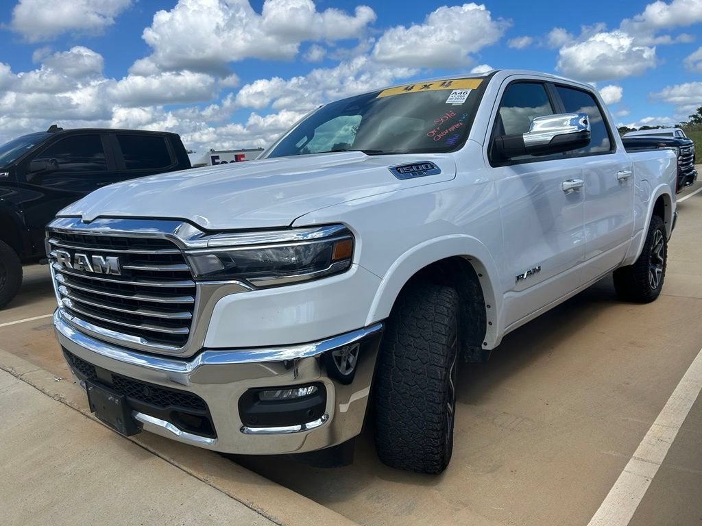 2025 RAM 1500 Laramie Crew Cab 4x4 5'7" Box