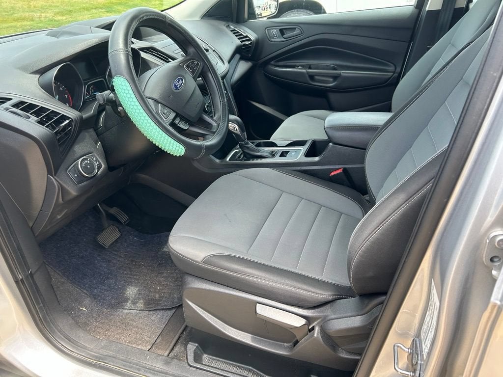 2019 Ford Escape S