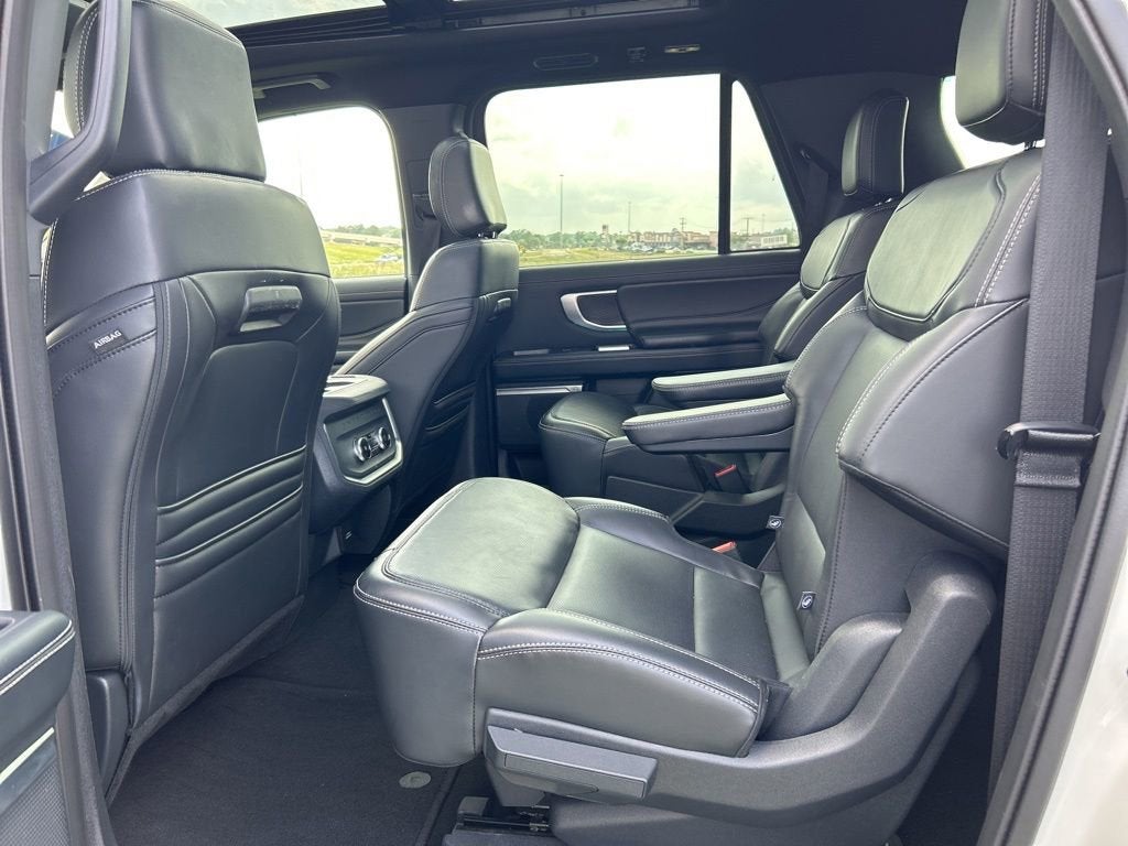 2025 Ford Expedition Platinum MAX