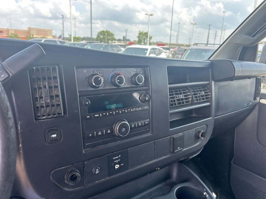 2016 Chevrolet Express Passenger 2500 LS