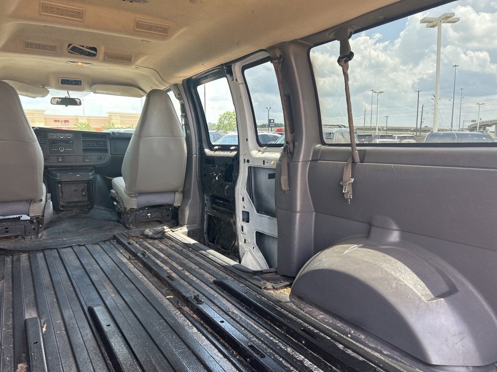 2016 Chevrolet Express Passenger 2500 LS