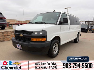 2023 Chevrolet Express Passenger 3500 1LS