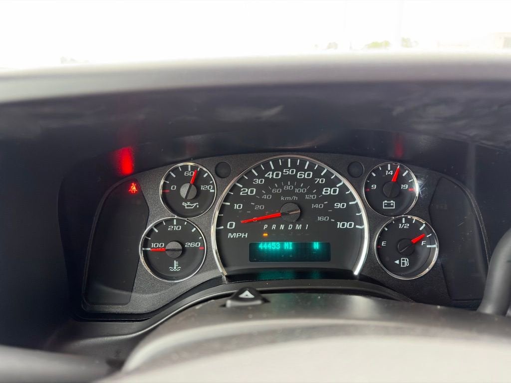 2023 Chevrolet Express Passenger 3500 1LS