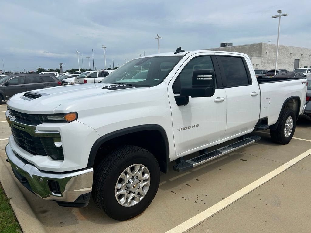 2025 Chevrolet Silverado 3500 HD LT
