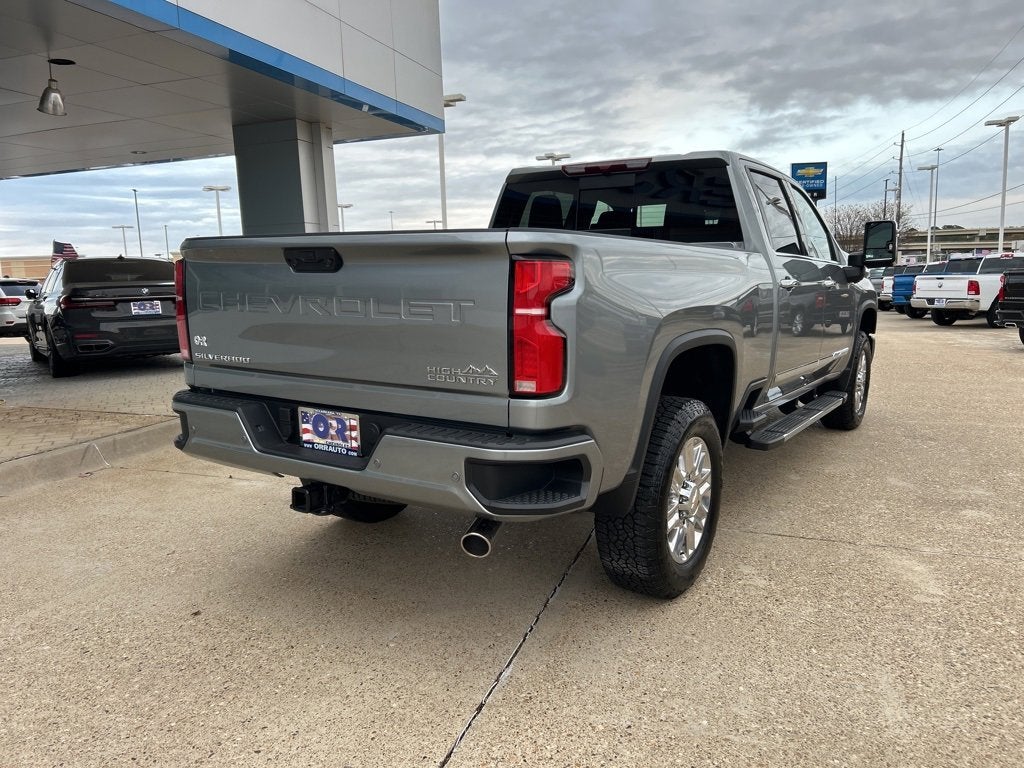 2025 Chevrolet Silverado 3500 HD High Country