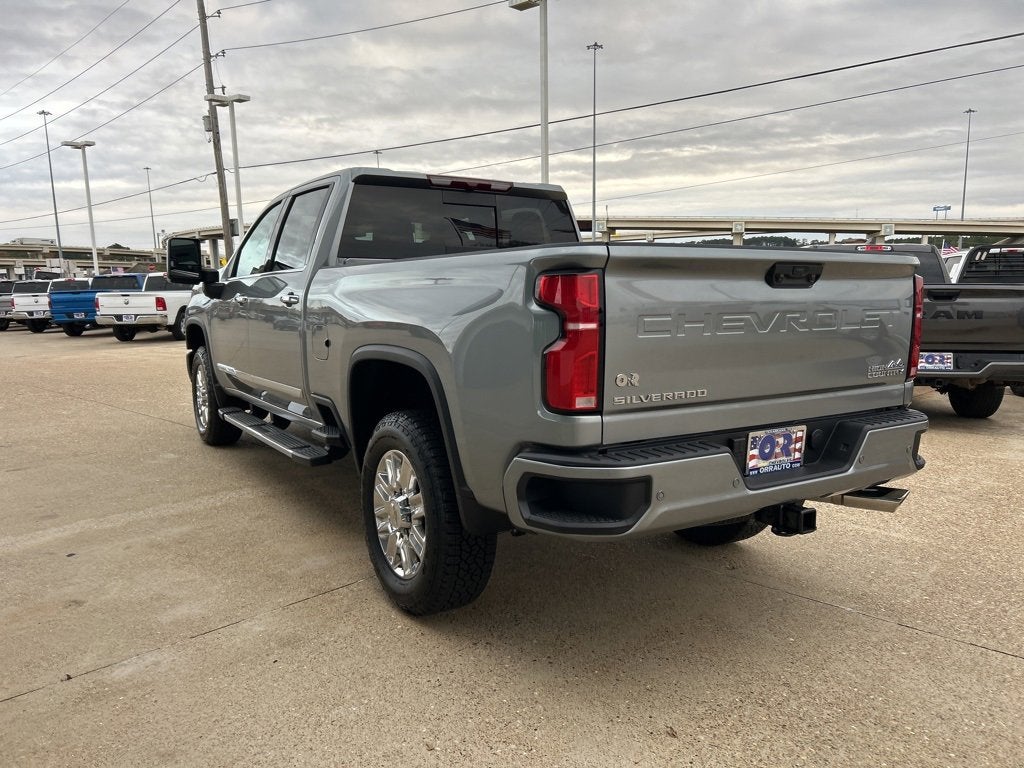 2025 Chevrolet Silverado 3500 HD High Country