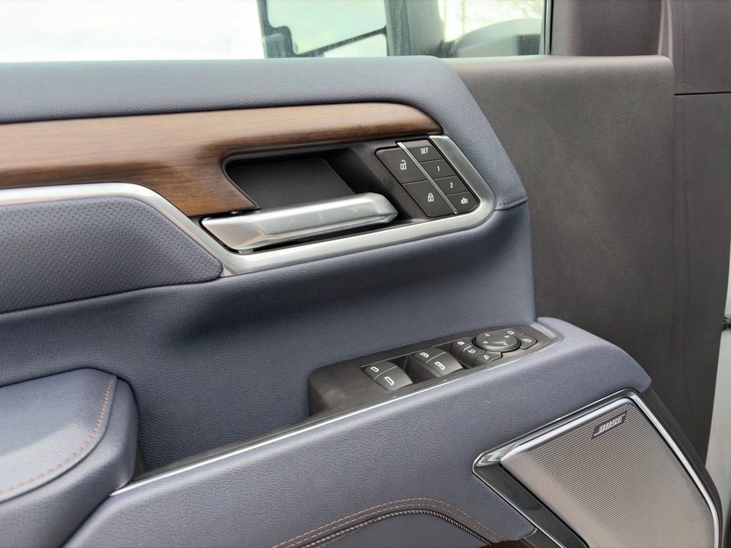 2025 Chevrolet Silverado 3500 HD High Country