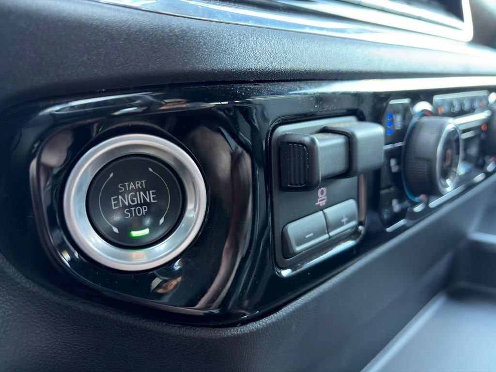 2024 Chevrolet Silverado 3500 HD High Country DRW