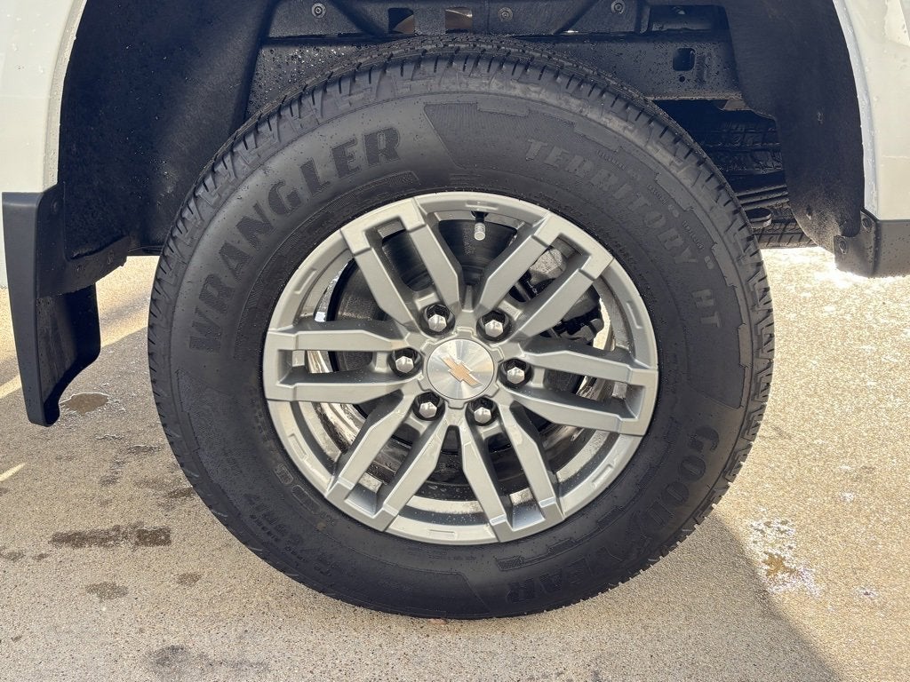 2025 Chevrolet Colorado WT/LT