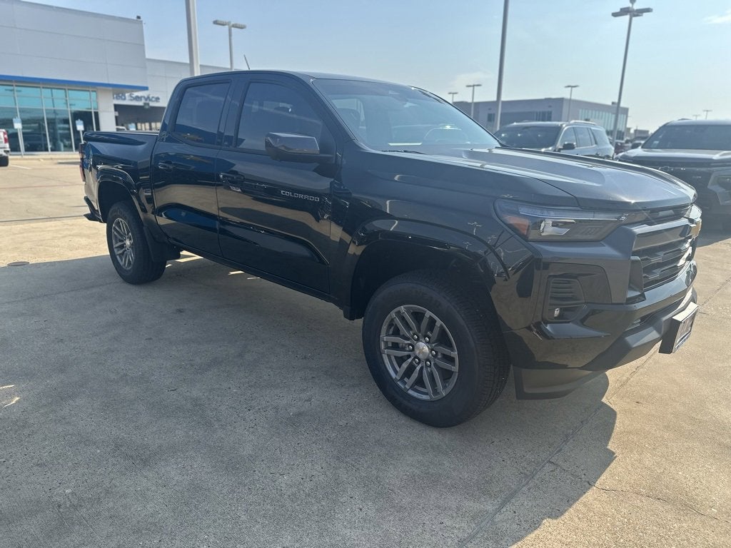 2025 Chevrolet Colorado WT/LT