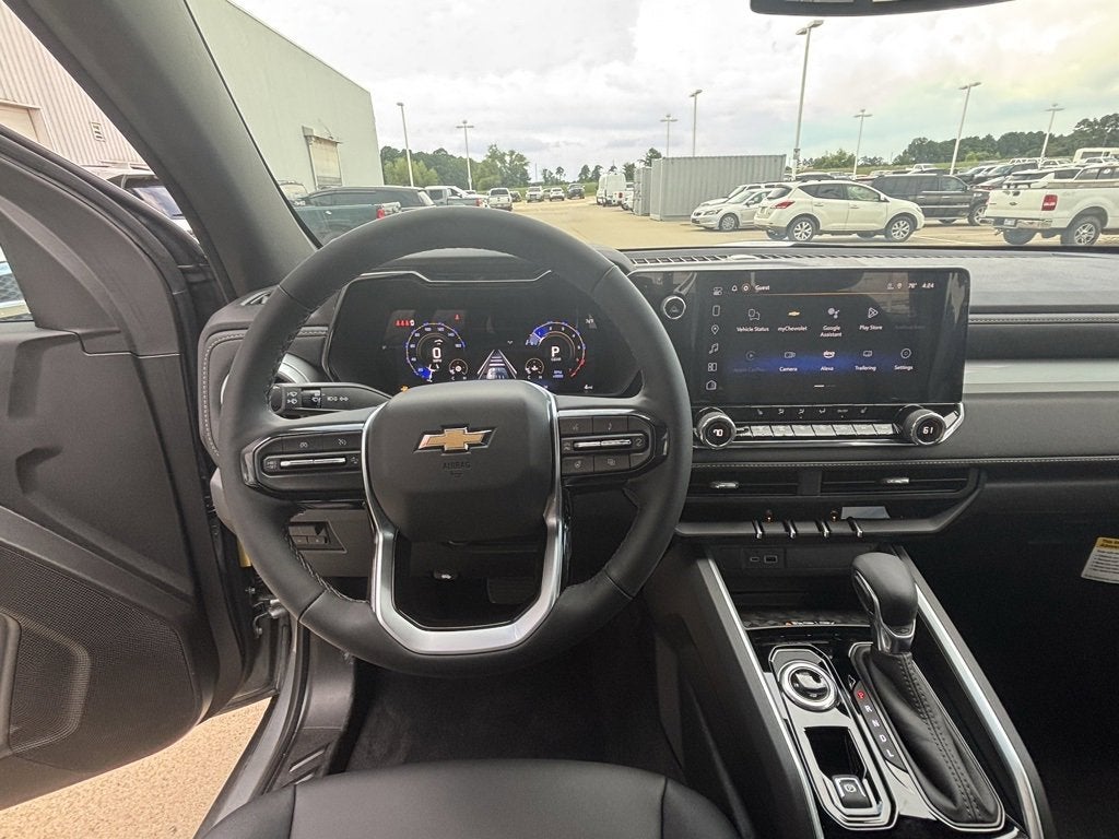 2025 Chevrolet Colorado WT/LT