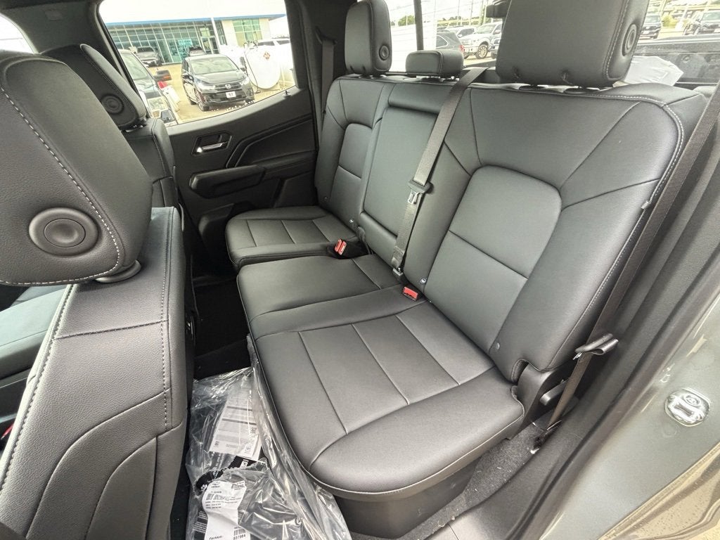 2025 Chevrolet Colorado WT/LT