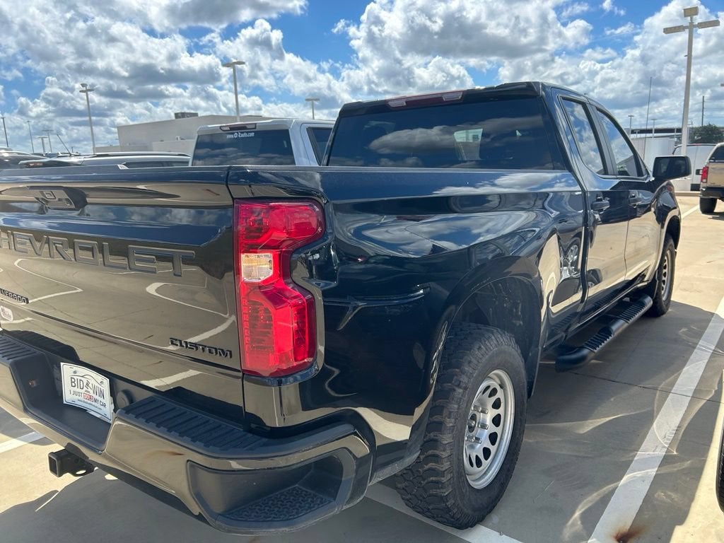 2024 Chevrolet Silverado 1500 Custom