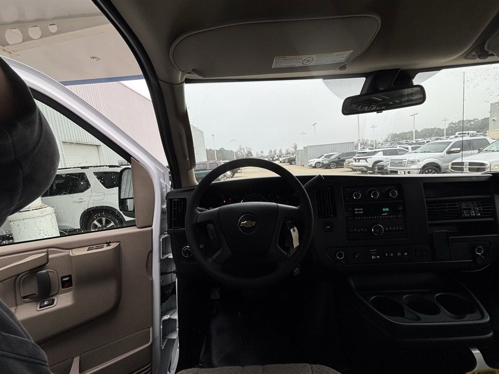 2025 Chevrolet Express Cargo 2500 WT