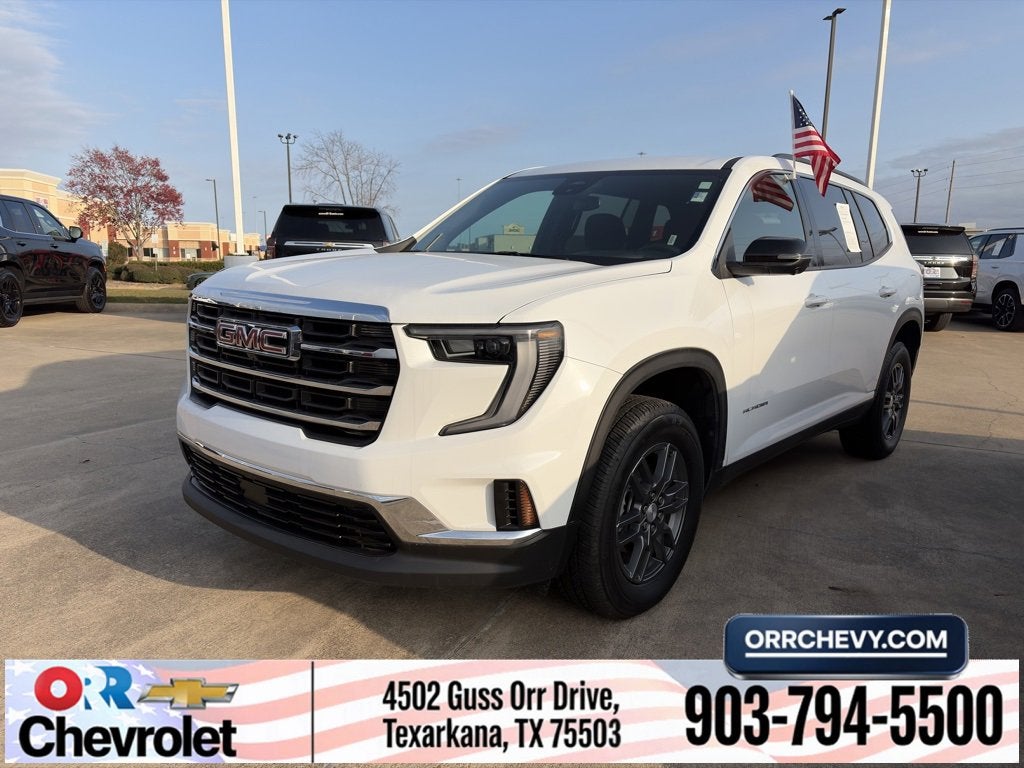 2025 GMC Acadia Elevation