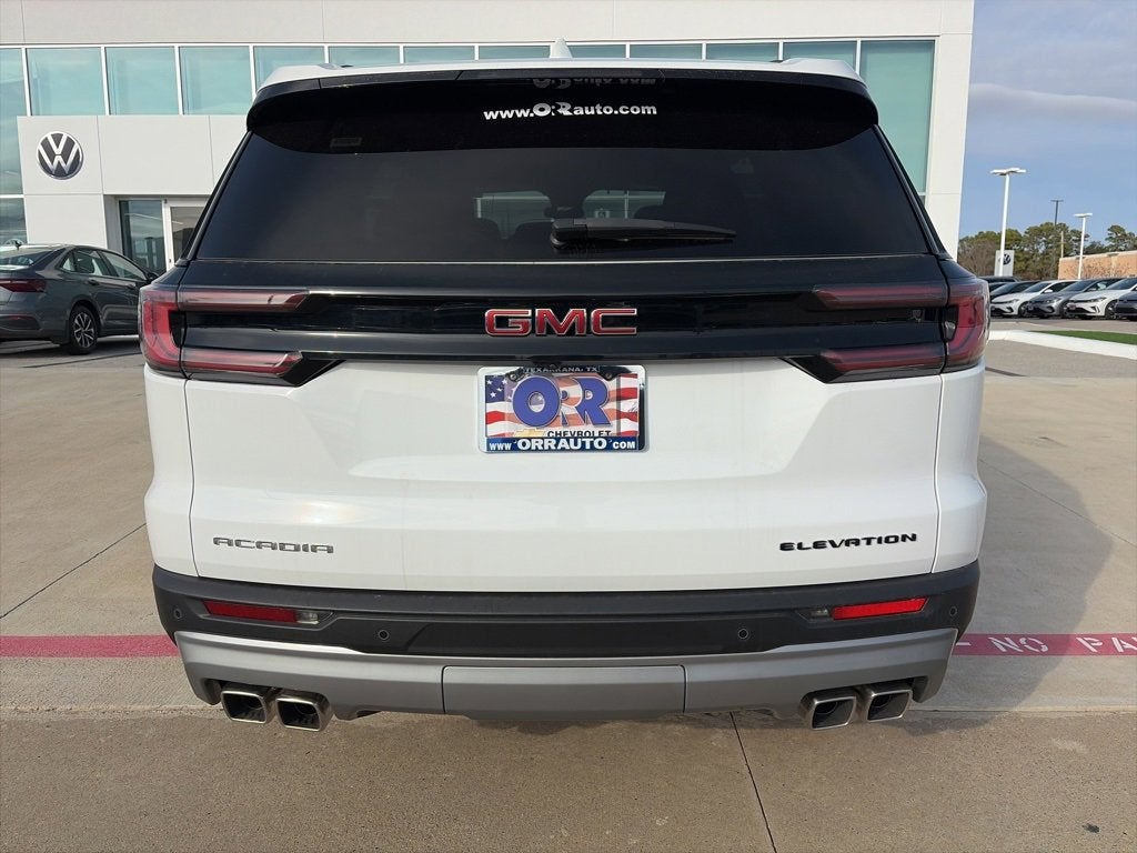 2025 GMC Acadia Elevation